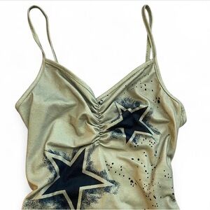 Green star print tank top